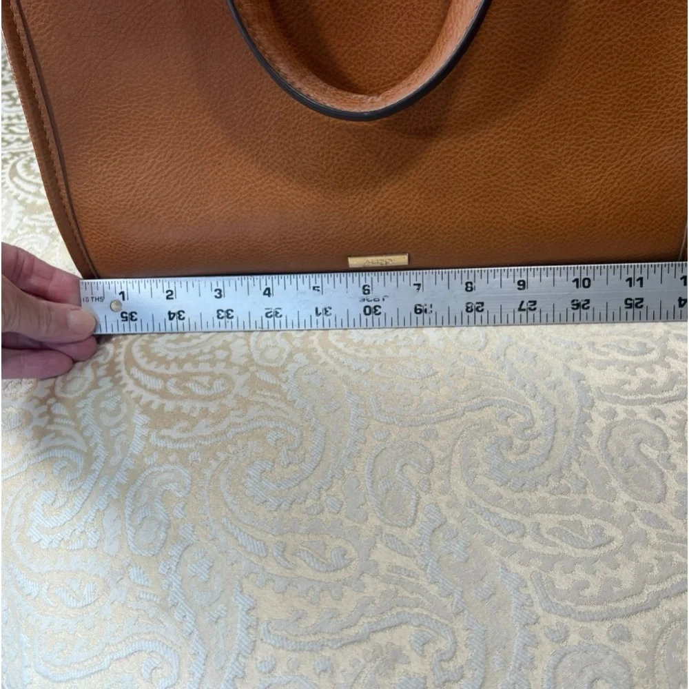 Aldo  Brown Faux Leather Crossbody Handbag
Zipper Close Purse Removable
Strap. - Picture 11 of 15